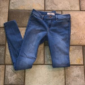 Hollister jeans 🦅 sz 1L W25 L 31